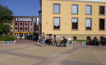 Une Exposition Générale.